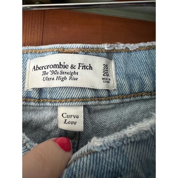 Abercrombie & Fitch Women's Curve Love The 90s Straight Ultra High Rise Jeans 20 - Picture 6 of 11
